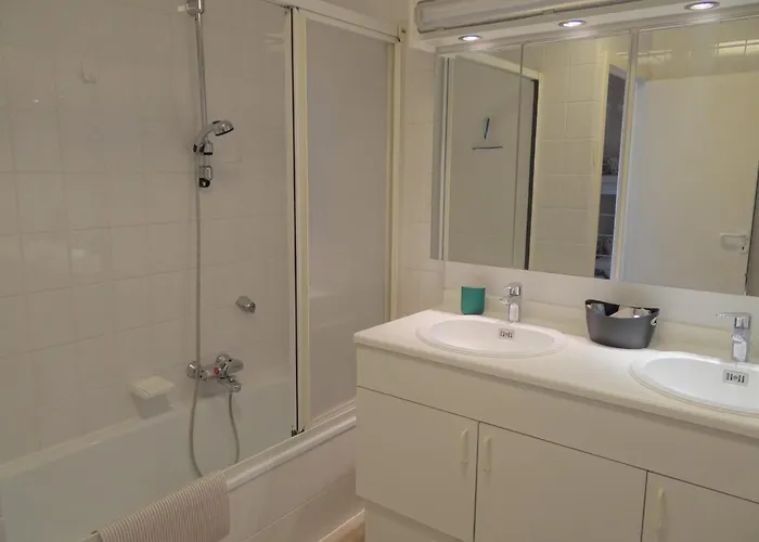 In Near The * Ньивпорт